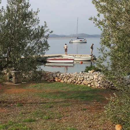 Seaside House For Families With Children Cove Sveti Ante, Pasman - 8499 Nyaraló