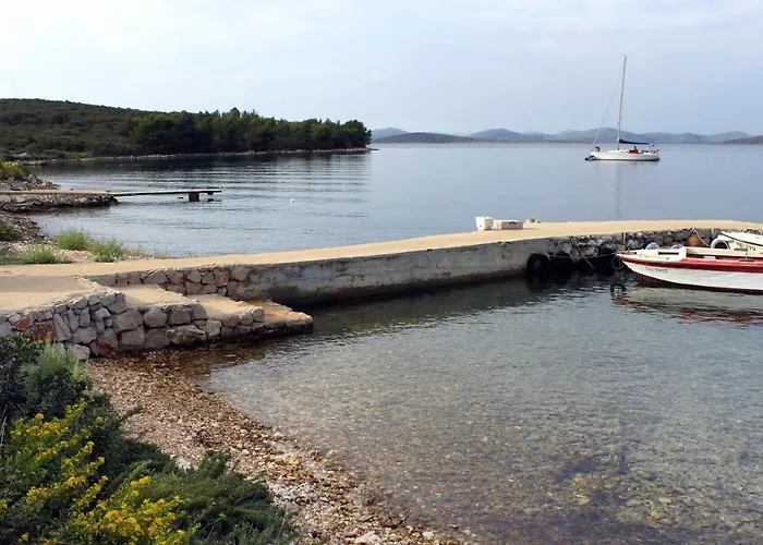 Seaside House For Families With Children Cove Sveti Ante, Pasman - 8499 Feriehus